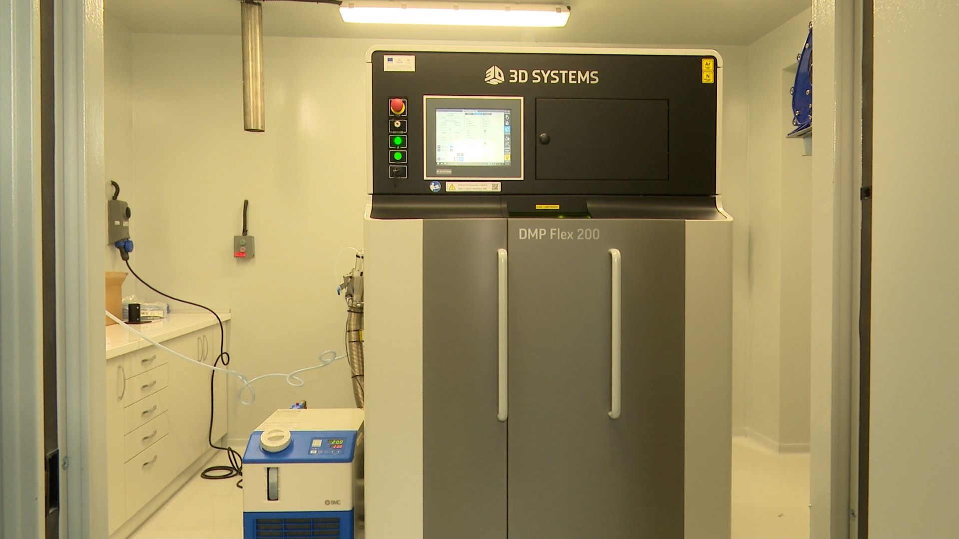  Нов 3D принтер на МУ-Варна за персонализирани импланти ще подпомага лечението на пациенти със сложни случаи в различни направления на медицината   